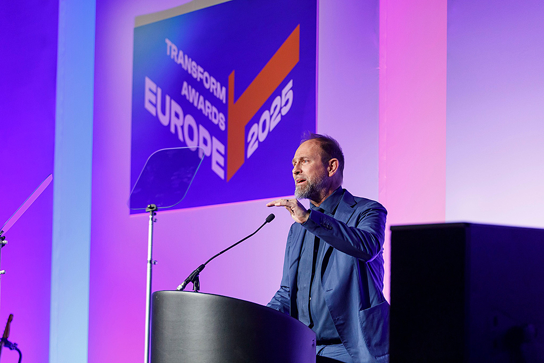Andrew Thomas, éditeur de Transform Magazine, en maitre de cérémonie